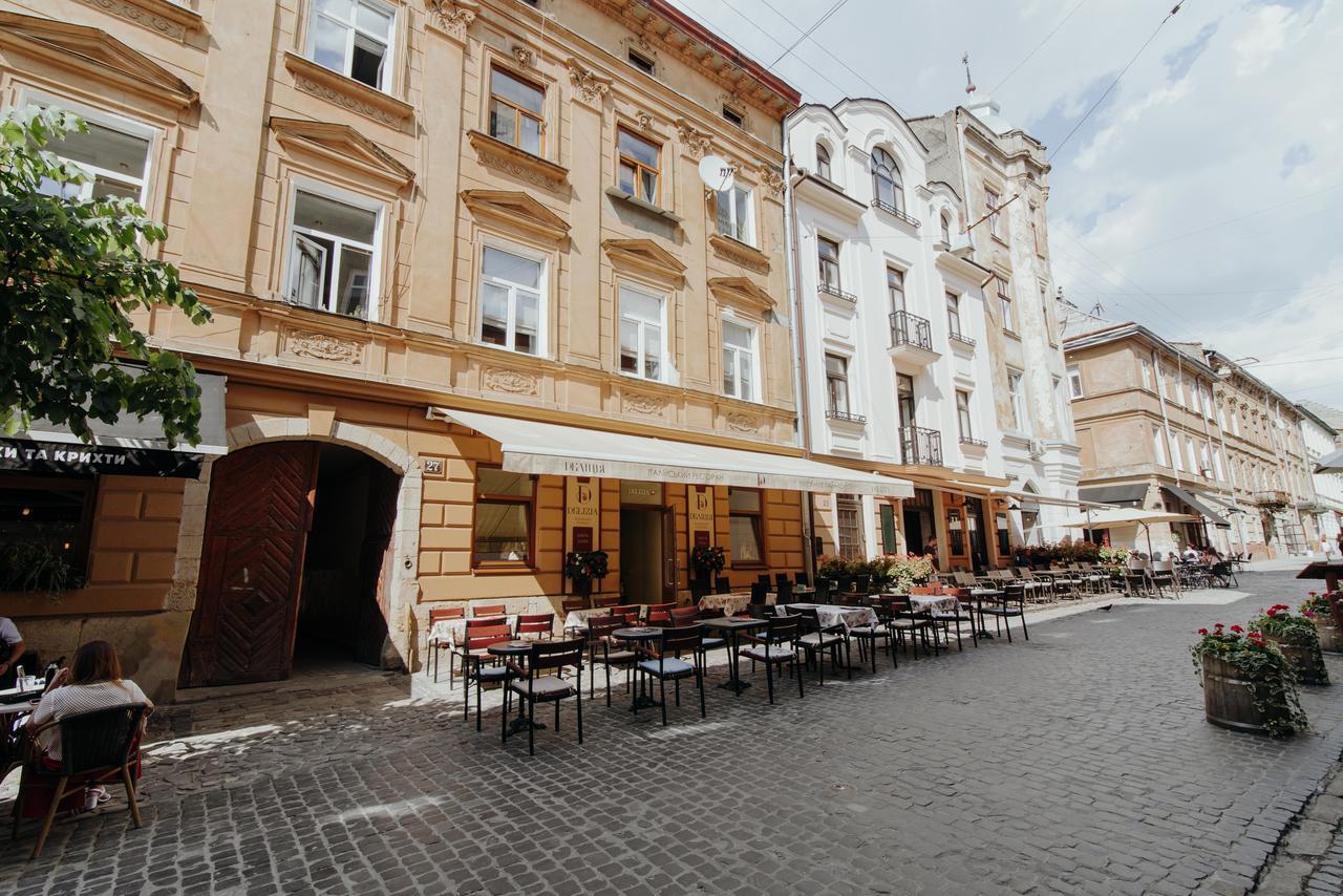 Apartment On Lesi Ukrainky Lviv Luaran gambar